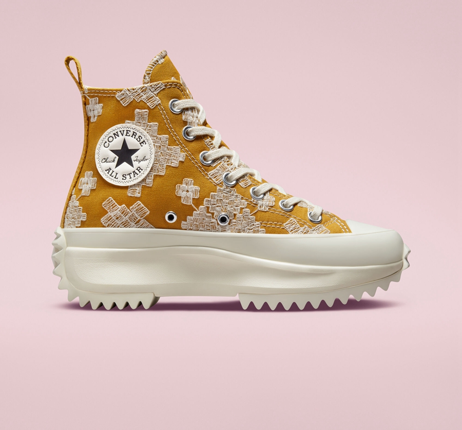 Converse Run Star Hike Platform Tonal Embroidery Yellow | A04754V